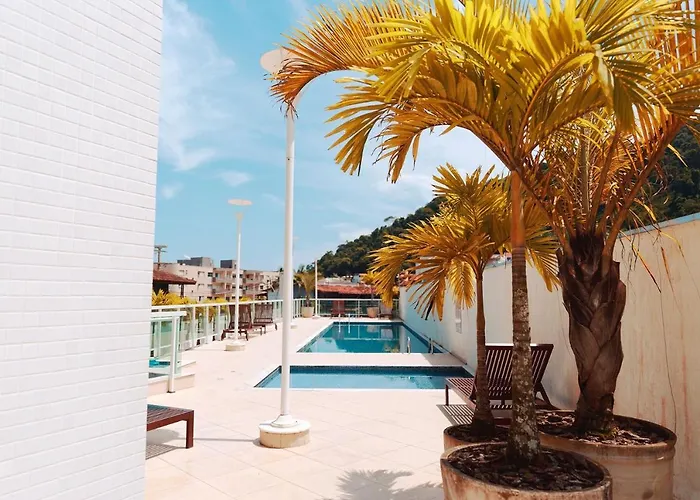 Apto Na Praia Grande - Ubatuba No 4º Andar Com Ar E Wi-Fi Proximo Do Mar!