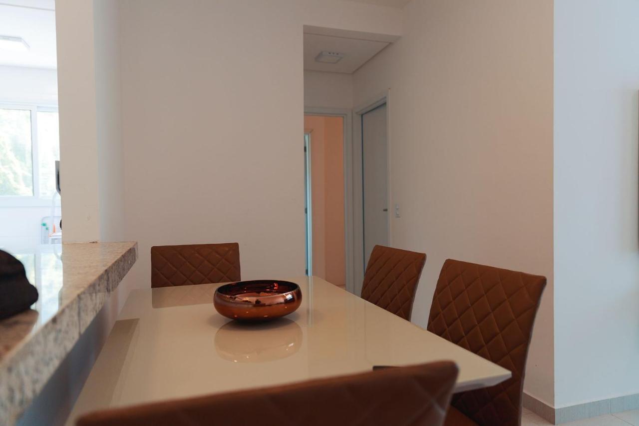 Apto Na Grande - No 4º Andar Com Ar E Wi-fi Proximo Do Mar! Apartment *